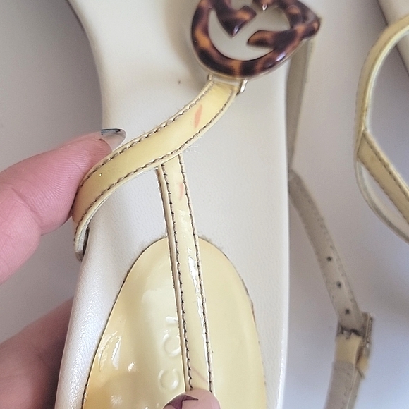 Gucci Brit pale yellow low heels, size 7 - Picture 11 of 12